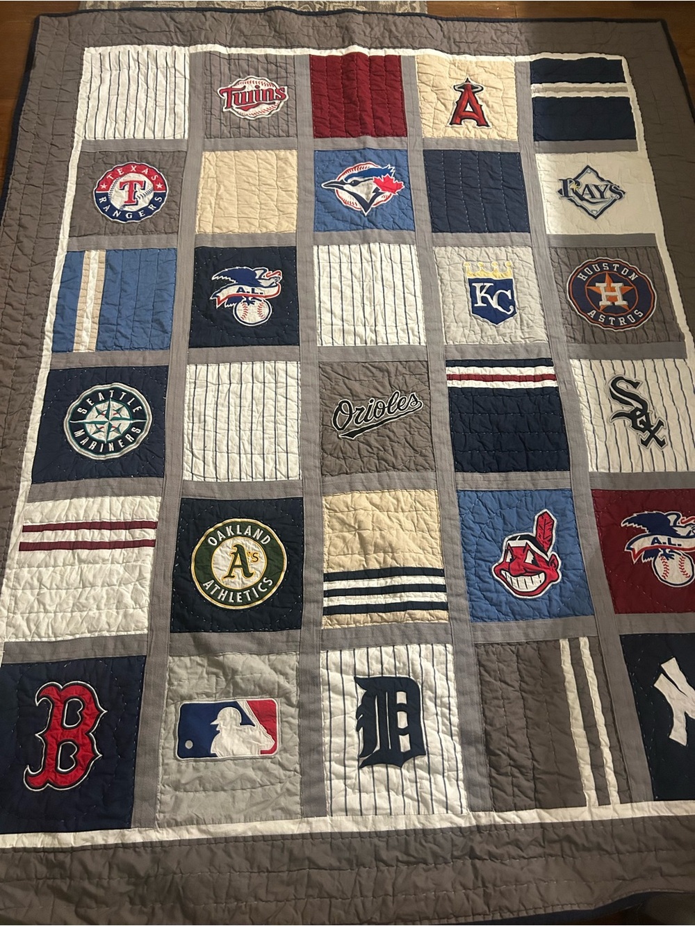 Pottery Barn Teen PB Teen MLB American League Baseball Twin Quilt Bedspread
